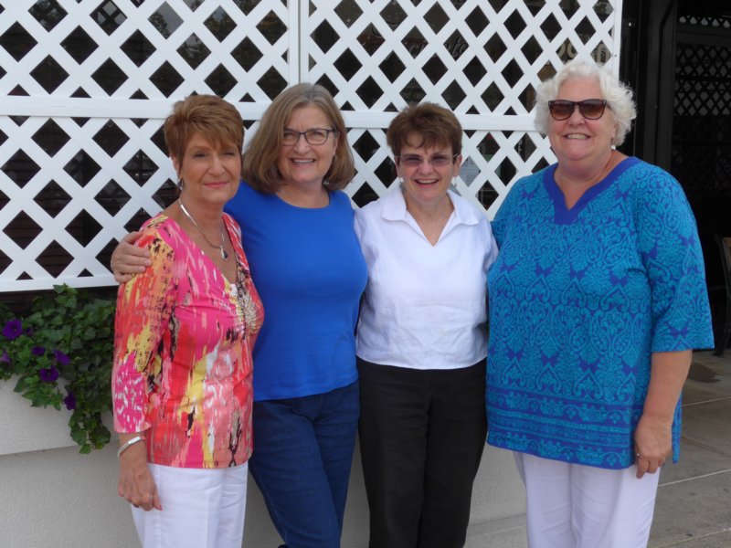 approachingevergreenkathyjannancyandgailafterlunchinorlandpark.jpg
